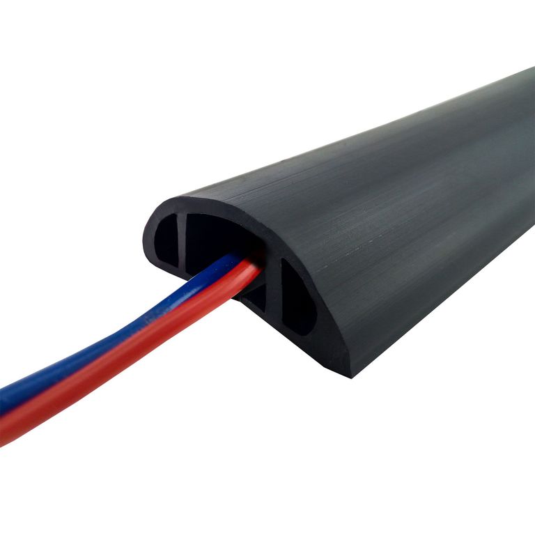 Canal Flex De Piso Adhesiva Negra 50X15Mm X 2M Halux